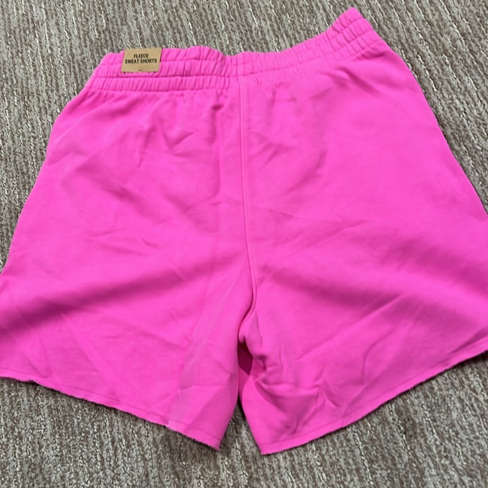 PINK - Picture 6 of 9